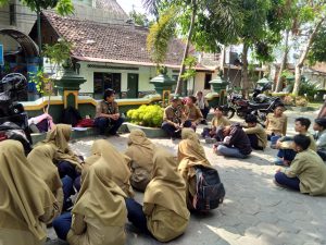 Ekstrakurikuler HW